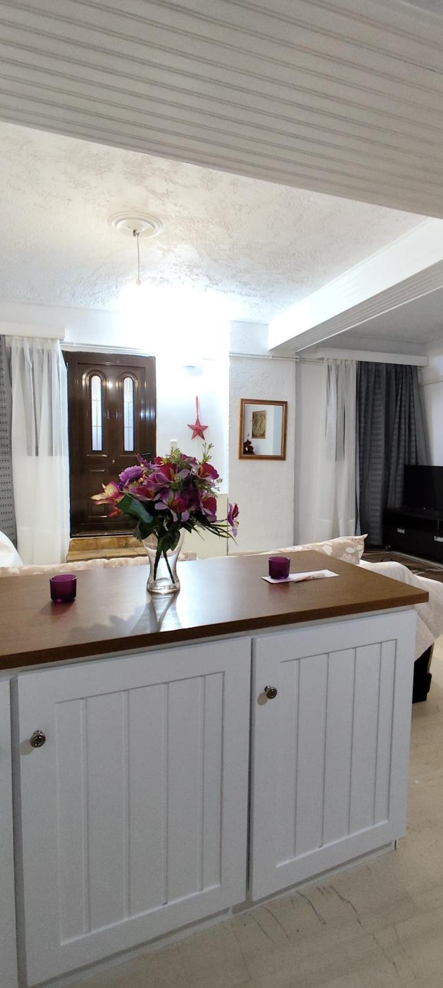 Ευρύχωρο Και Άνετο Διαμέρισμα Στην Ιτέα Joanna'S Apartment Kirra Buitenkant foto