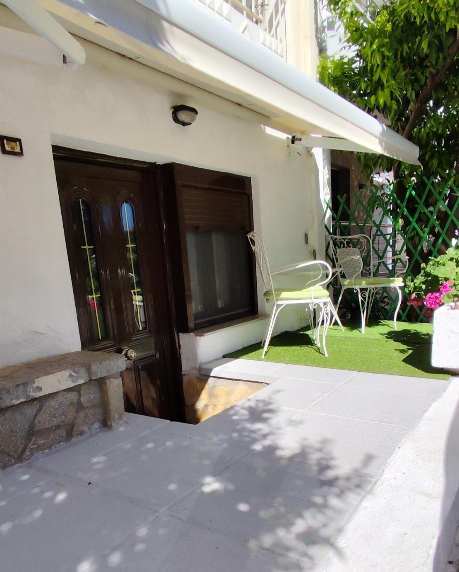 Ευρύχωρο Και Άνετο Διαμέρισμα Στην Ιτέα Joanna'S Apartment Kirra Buitenkant foto